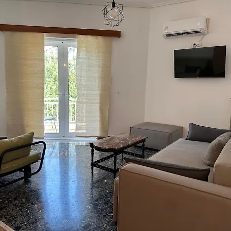 Goldy Centre Apartment